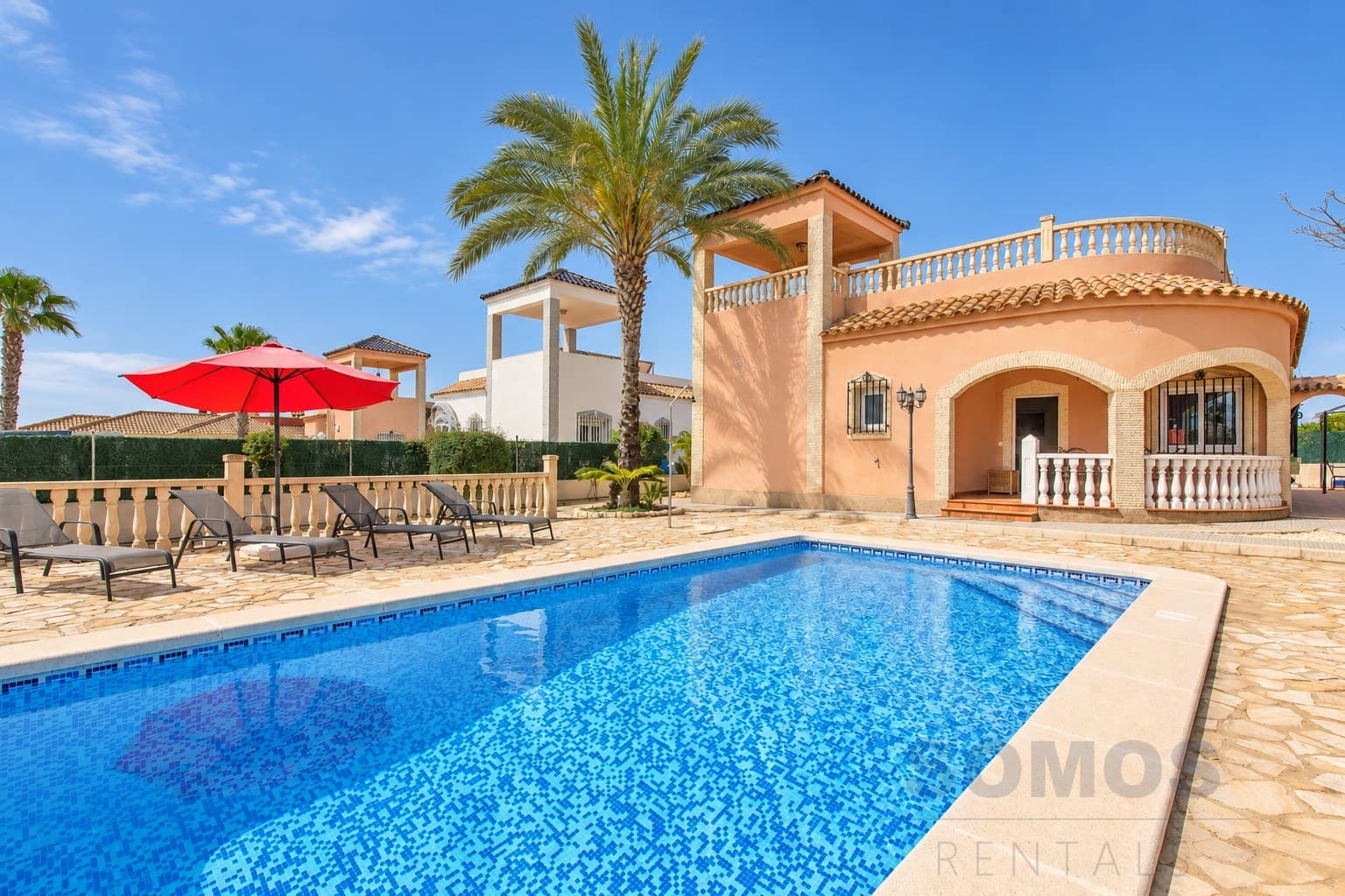 Villa Rosa, Urb La Marina — photographie 1