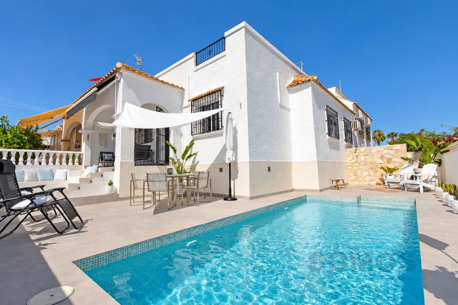 Casa Arturo, Urb La Marina — photographie 1