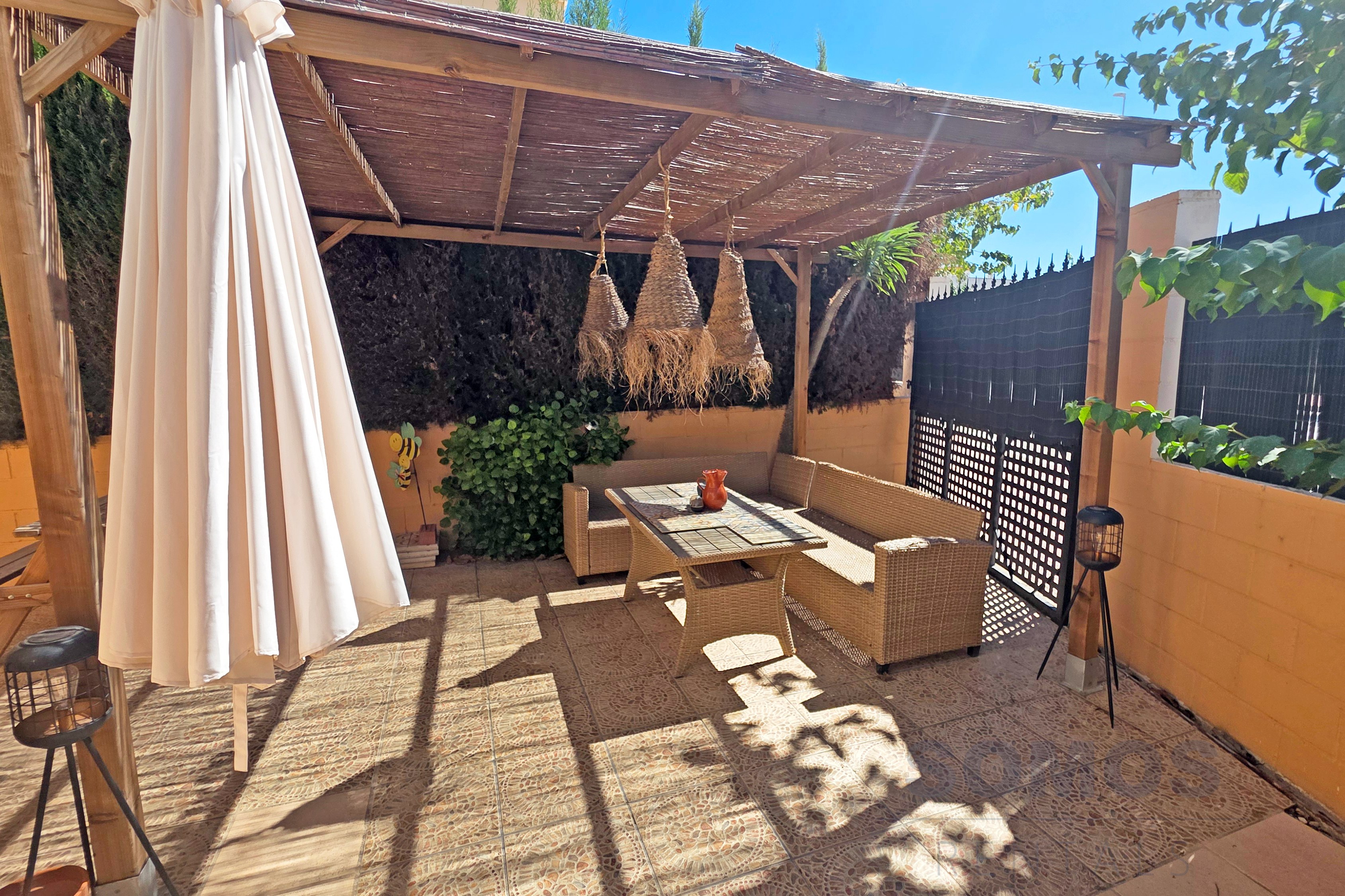 Jardín — Villa Dali, Urb La Marina
