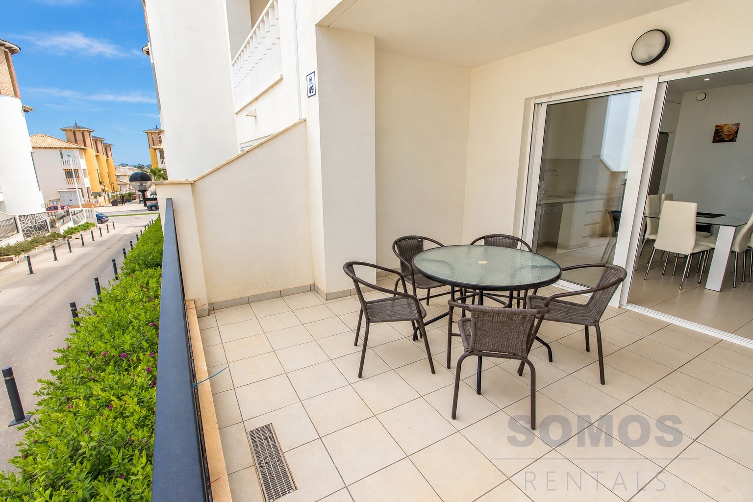 Balcón — Apartamento El Pinet, La Marina Village y El Pinet