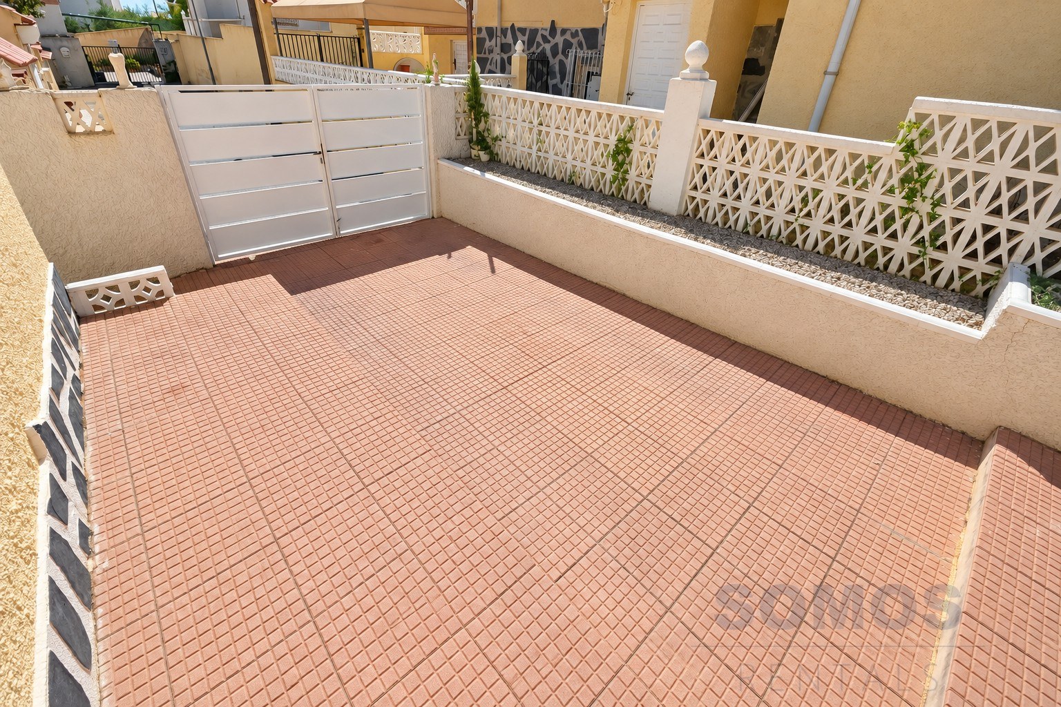 Villa Michelle, Urb La Marina — fotografía 6