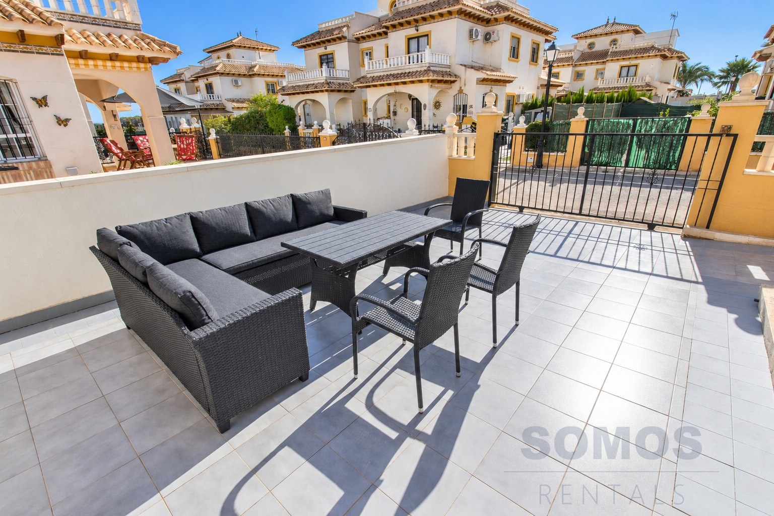 Terrasse — Casa Marina del Rey, La Marina Village y El Pinet