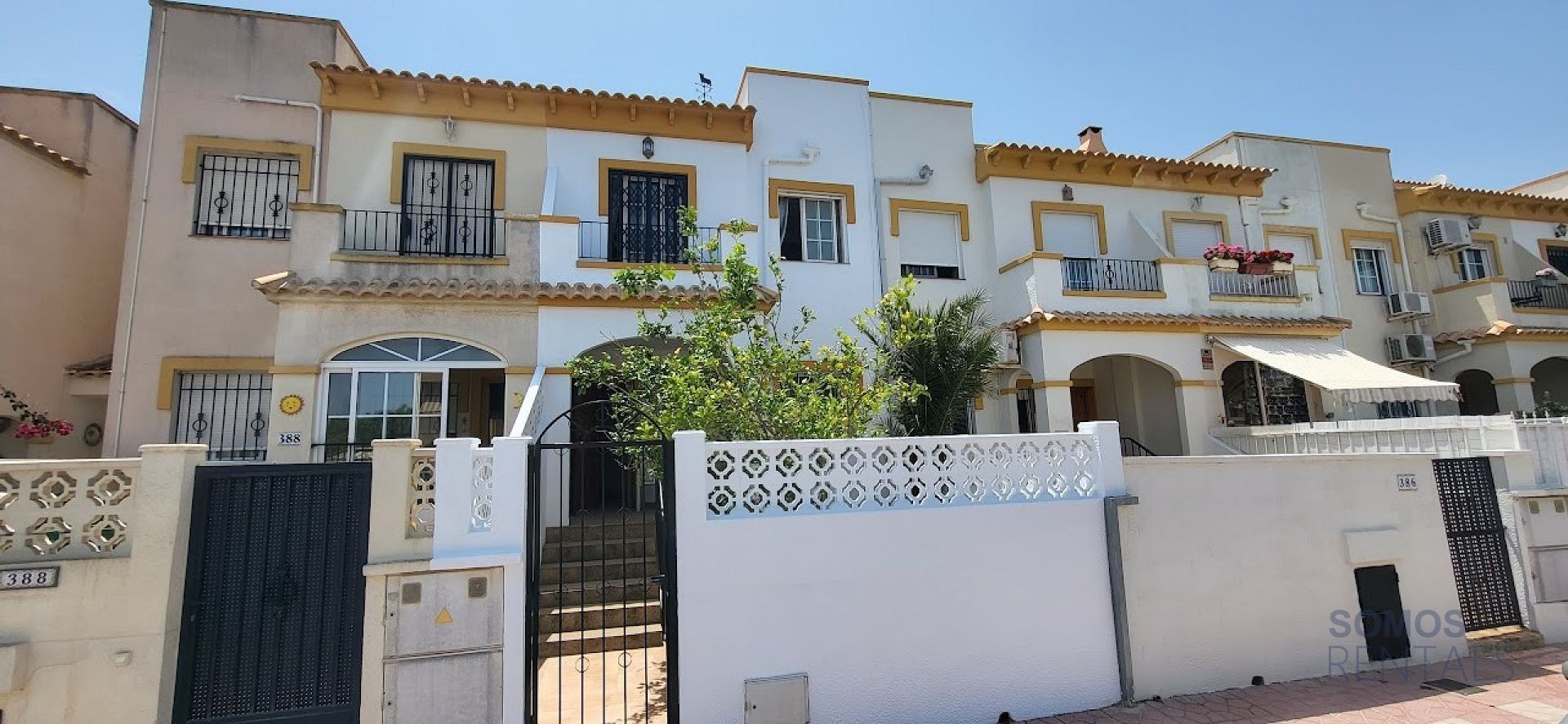 Casa Tropical, Gran Alacant — Foto 1