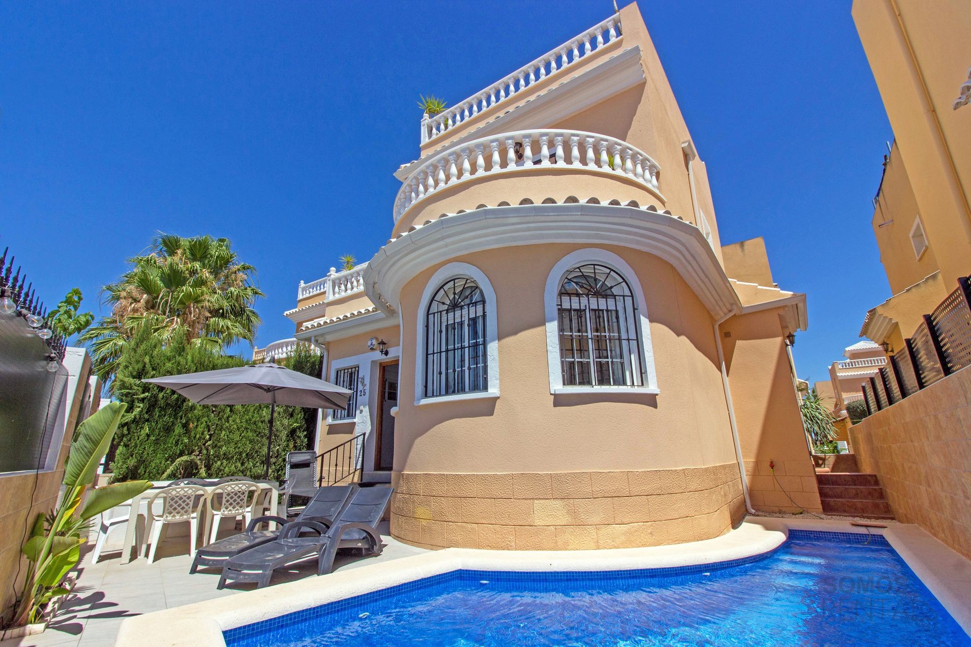 Villa Velazquez, Urb La Marina — fotografía 5