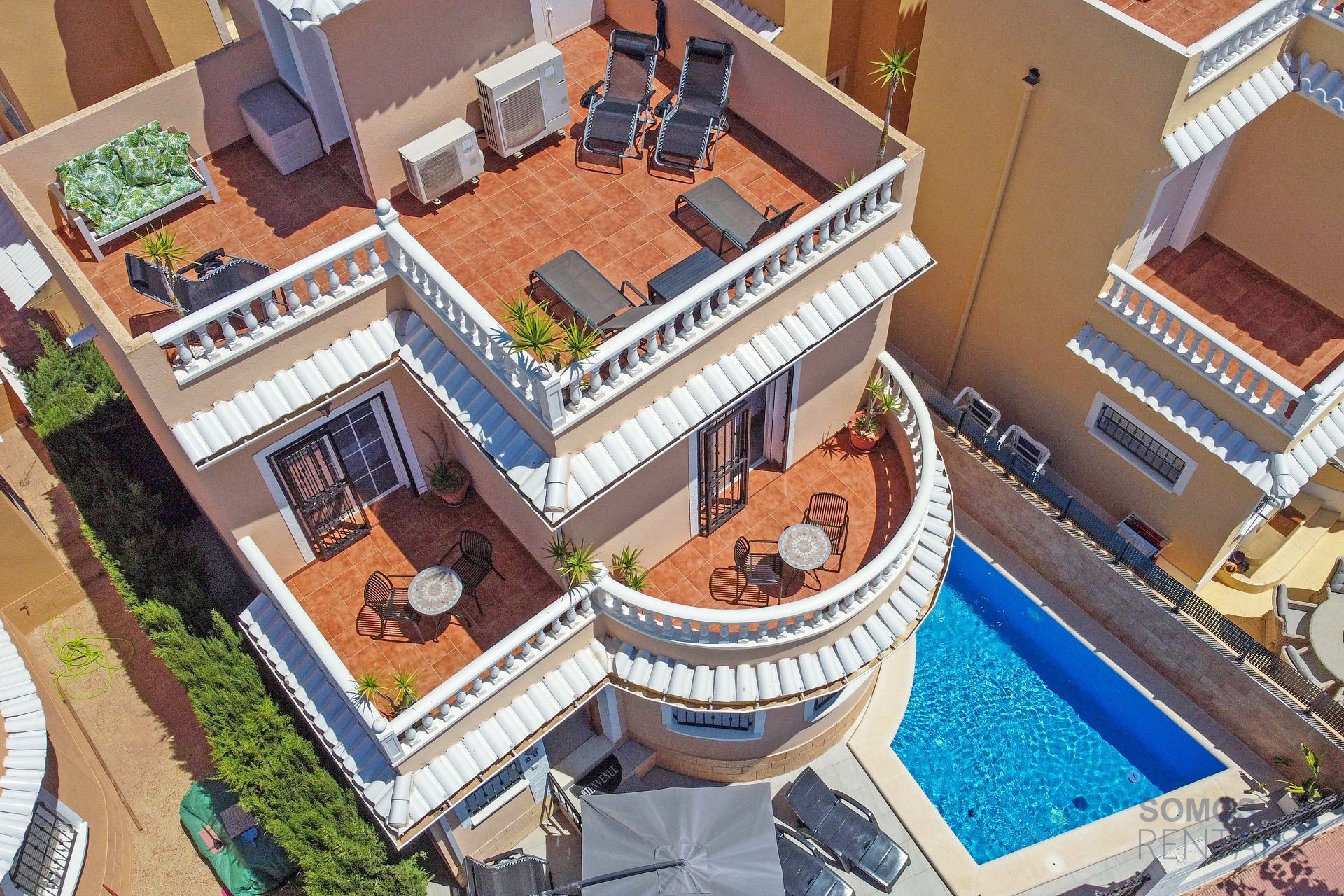 Villa Velazquez, Urb La Marina — fotografía 4