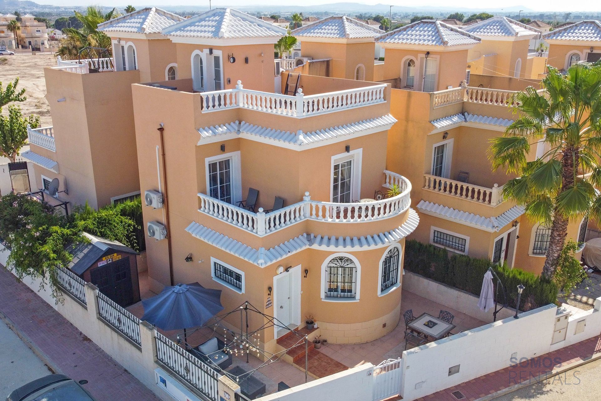 Villa Goya, Urb La Marina — Foto 1