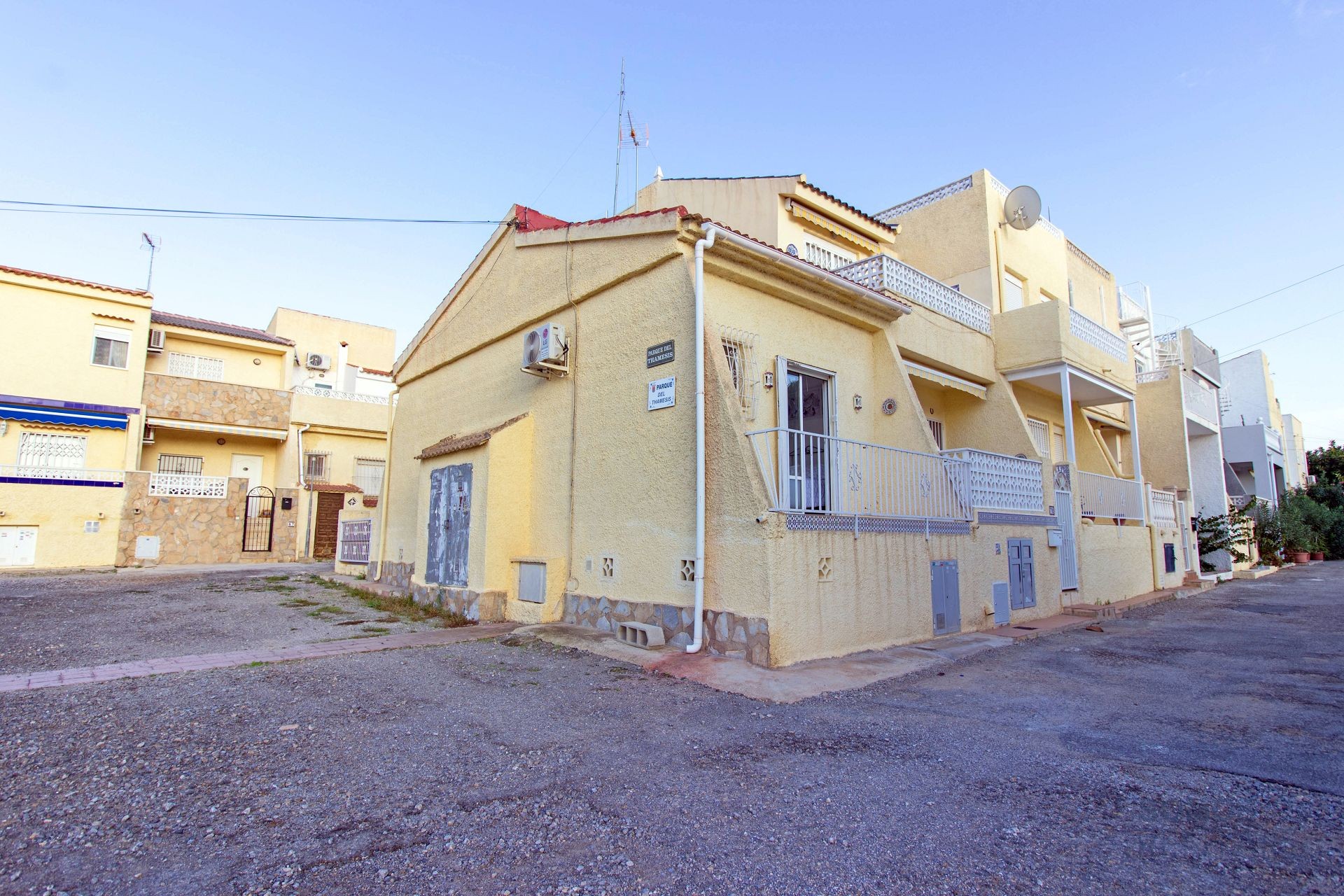Casa Thamesis, Urb La Marina — photographie 11