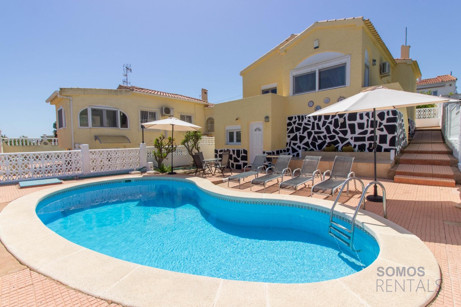 Villa Michelle, Urb La Marina — photographie 7