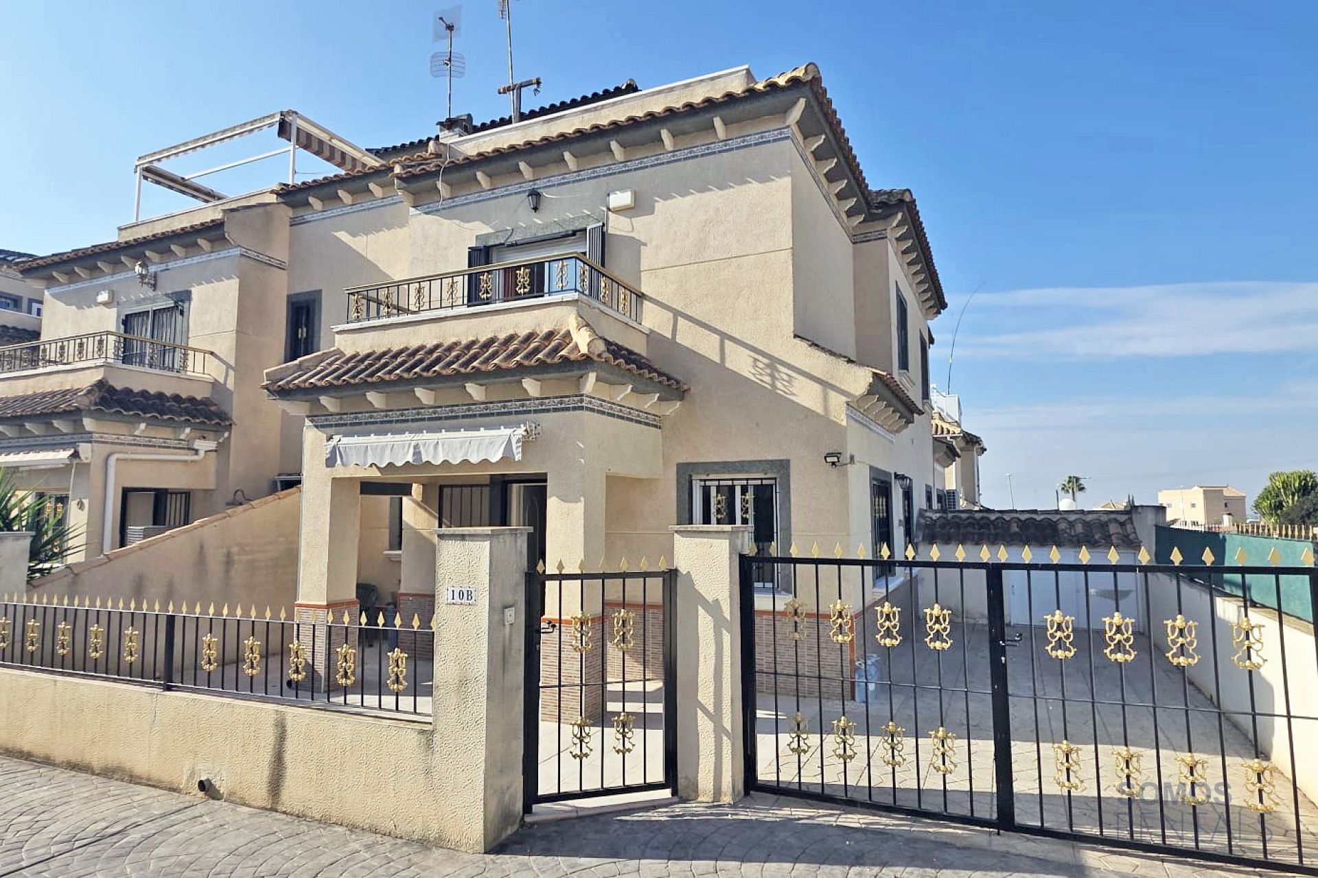 Casa Isaac, Urb La Marina — Foto 1