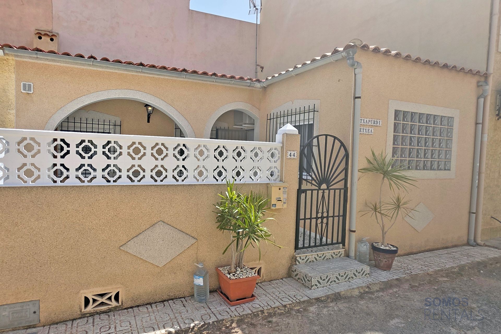 Casa Etxea - Urb La Marina photograph 1